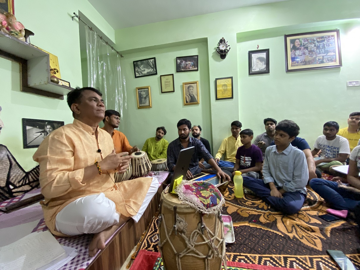 Read more about the article Live Song